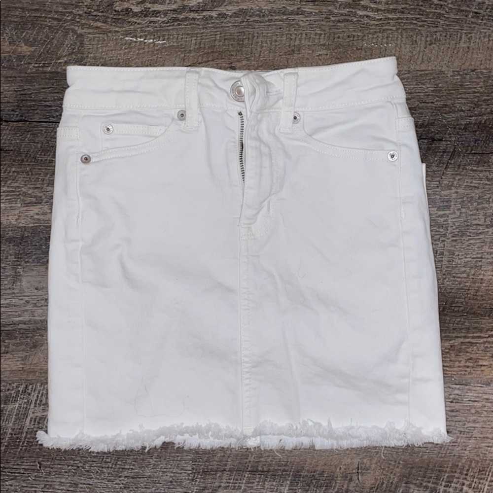 Size 00 American Eagle Denim Skirt